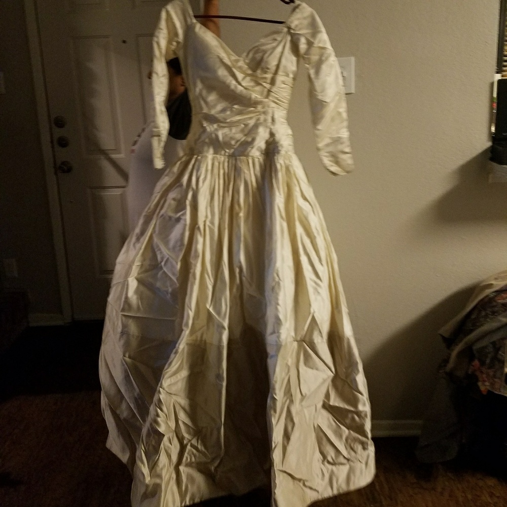 Vera Wang Wedding Dress